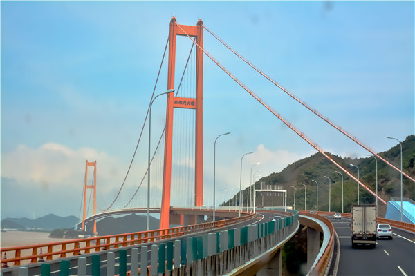 说明:http://www.zjhu.edu.cn/UpFile/201711/2017112881967169.jpg